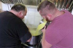 6 2 Bullen mit Kartoffelpü